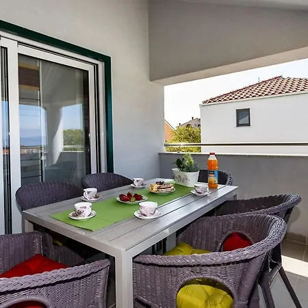 Adria 3 Apartman Malinska